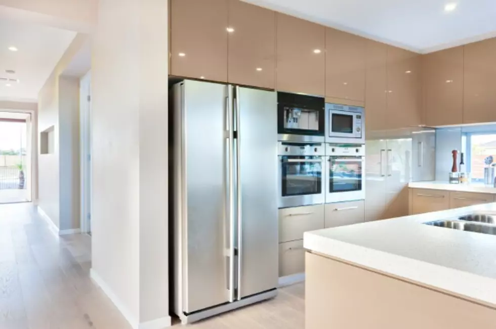 A Refrigerator Will Alert You to When You’re Out of Beer