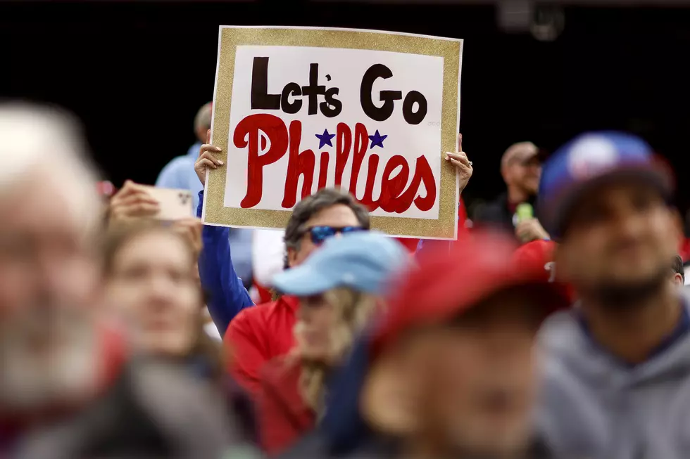 Even Dallas Cowboys Star Micah Parsons has Phillies Fever!